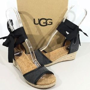 Ugg Amell Wedge sandals size 5